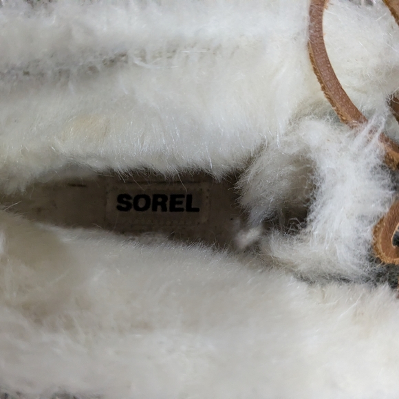 Sorel Out N About Moccasins - Picture 4 of 8